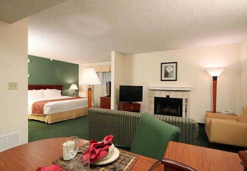 Sonesta Es Suites South Brunswick - Princeton Monmouth Junction Kültér fotó